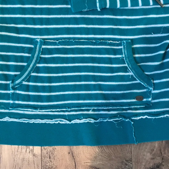 Roxy Teal Striped Sweatshirt - Picture 4 of 8